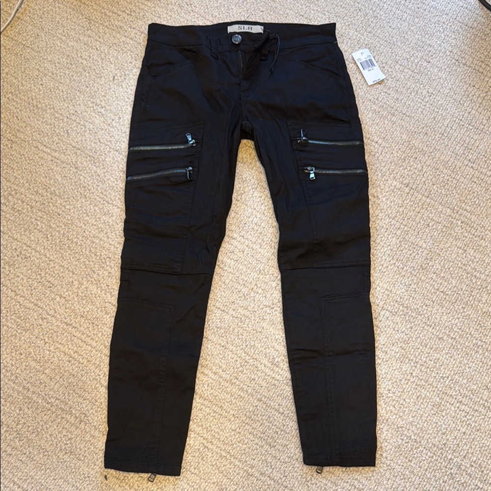 SILR Women's Black Zipper Detail Jeans